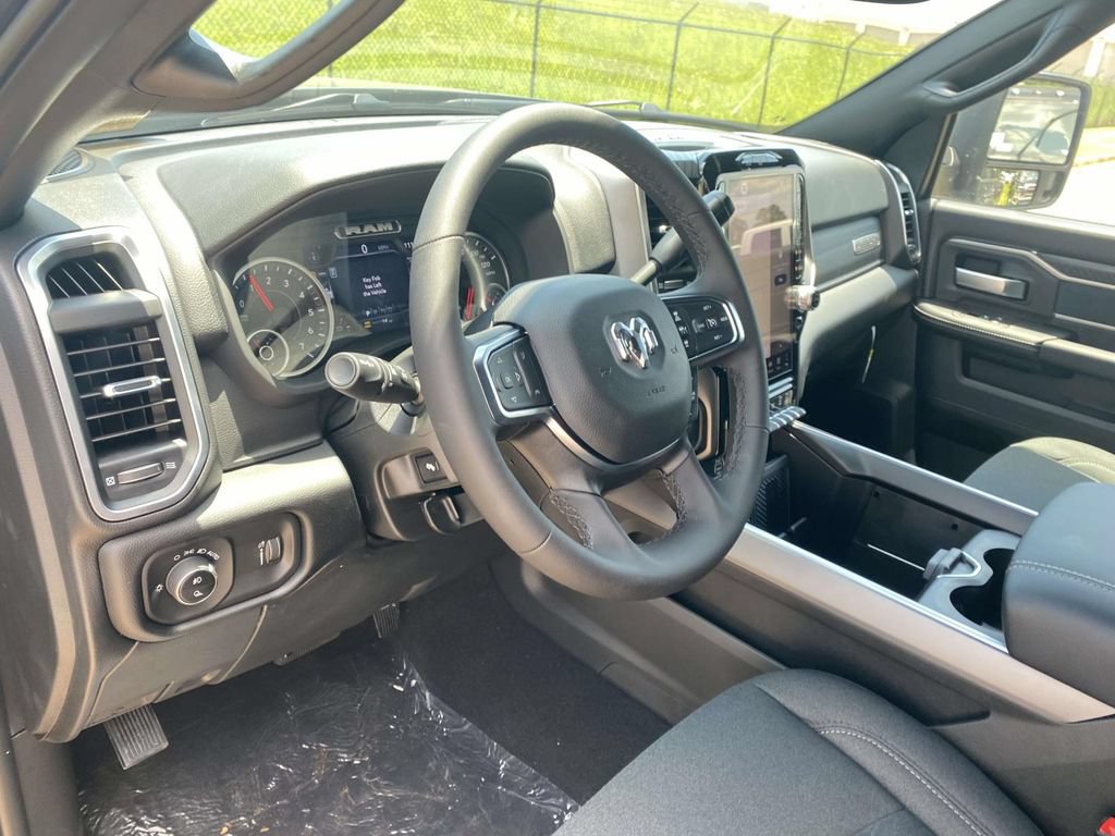 New 2026 RAM 2500 Big Horn AWD/4WD image 18