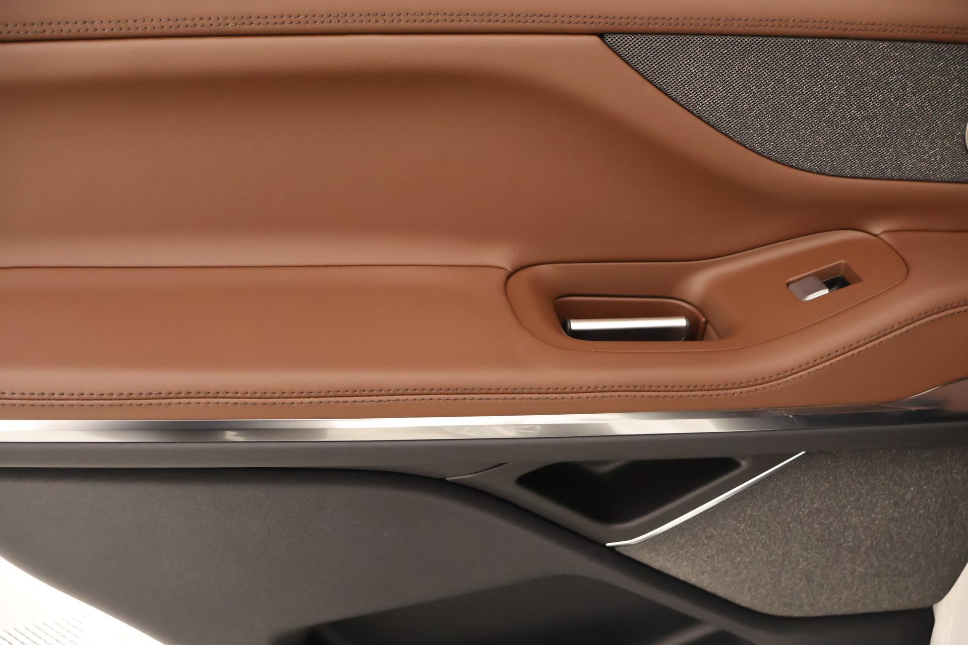 New 2027 Lincoln Navigator Reserve AWD/4WD image 18