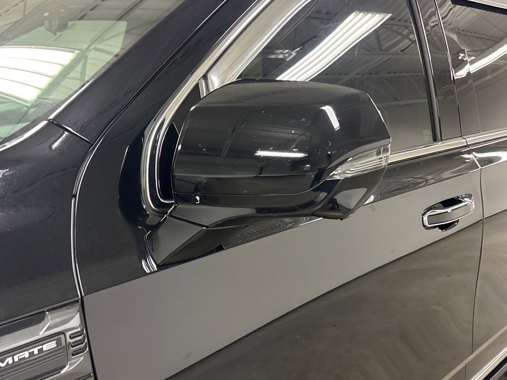 Used 2025 GMC Yukon Denali Ultimate w/ LPO, Floor Liner Package image 11