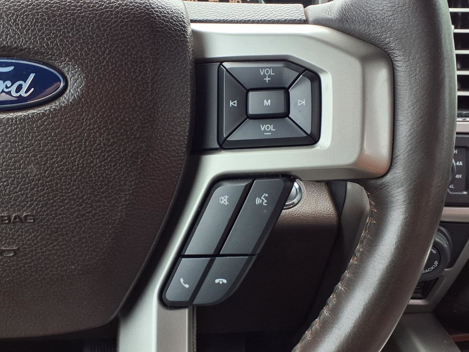 Used 2018 Ford F150 King Ranch w/ Equipment Group 601A Luxury AWD/4WD image 18