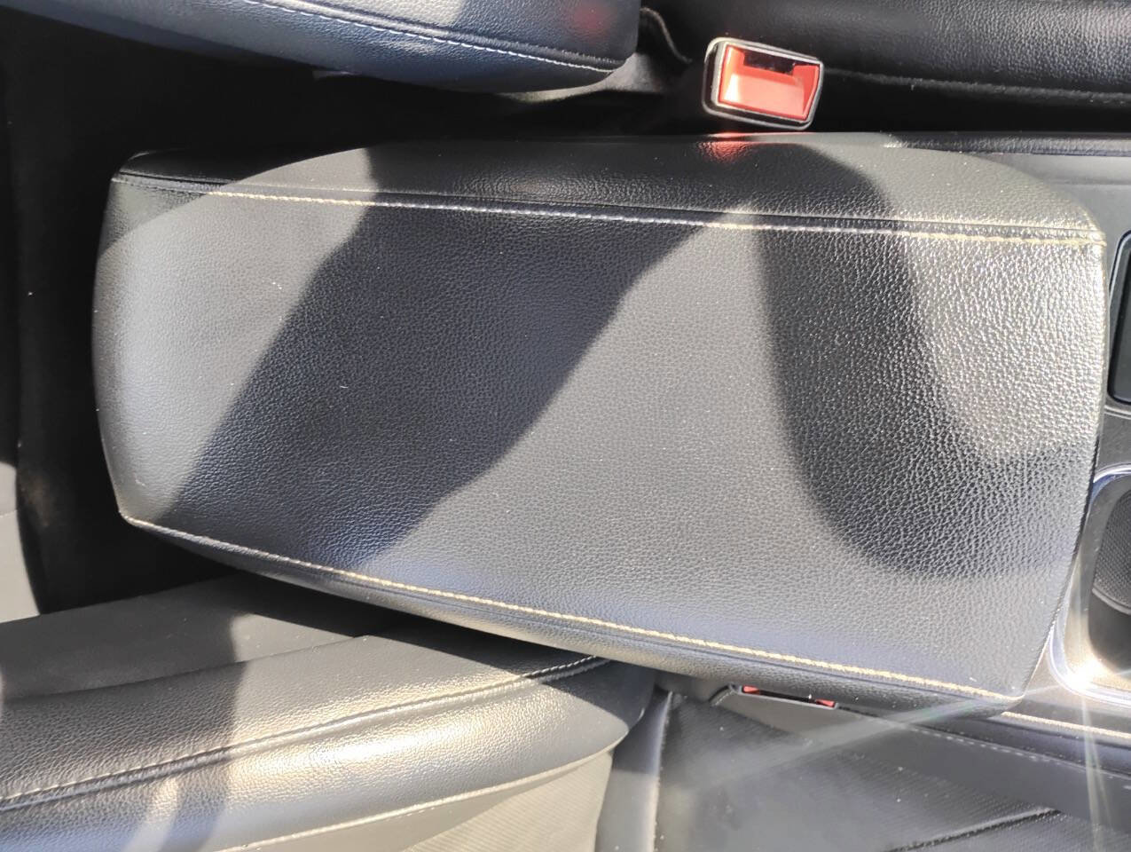 Used 2020 Ford Fusion Titanium image 19