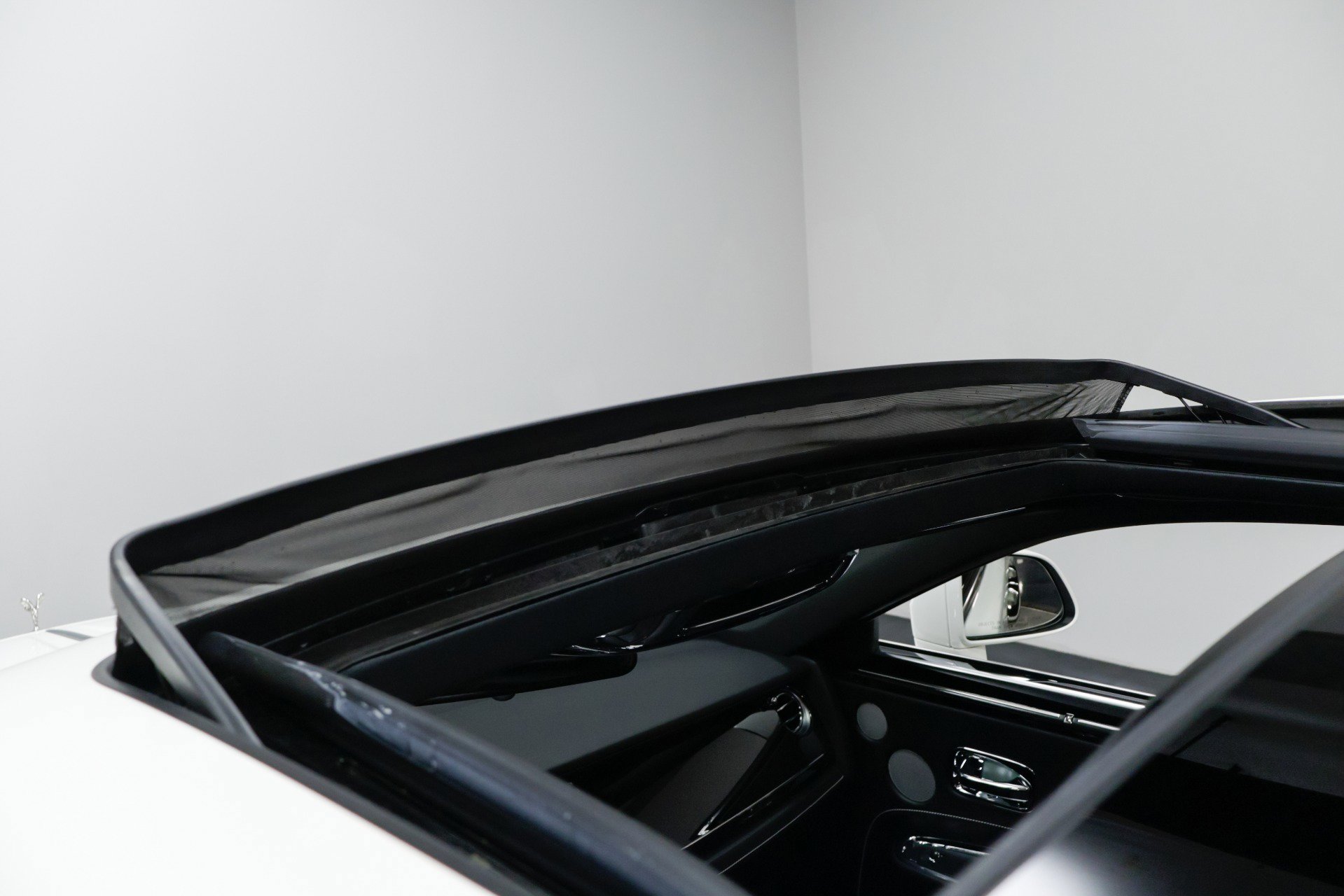 Used 2016 Rolls-Royce Ghost image 54