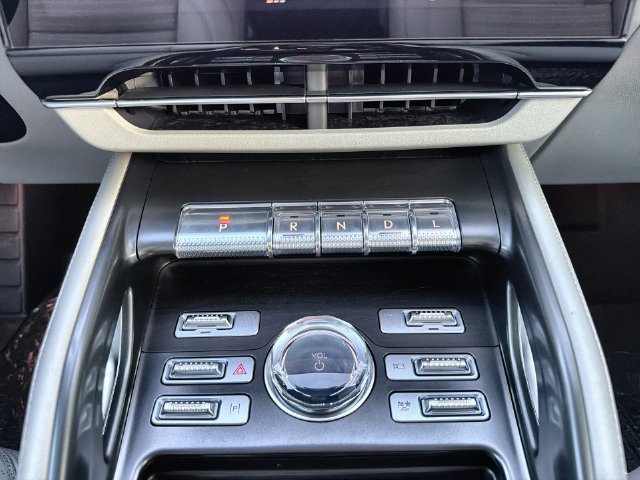 New 2026 Lincoln Nautilus Reserve AWD/4WD image 20