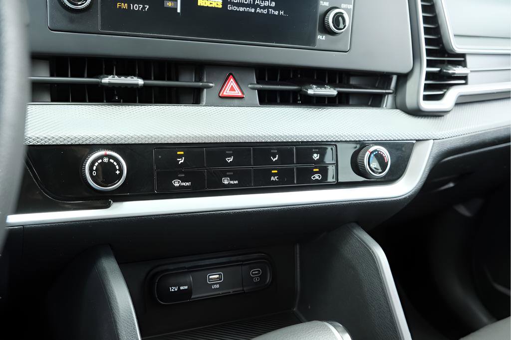 Used 2024 Kia Sportage LX image 15