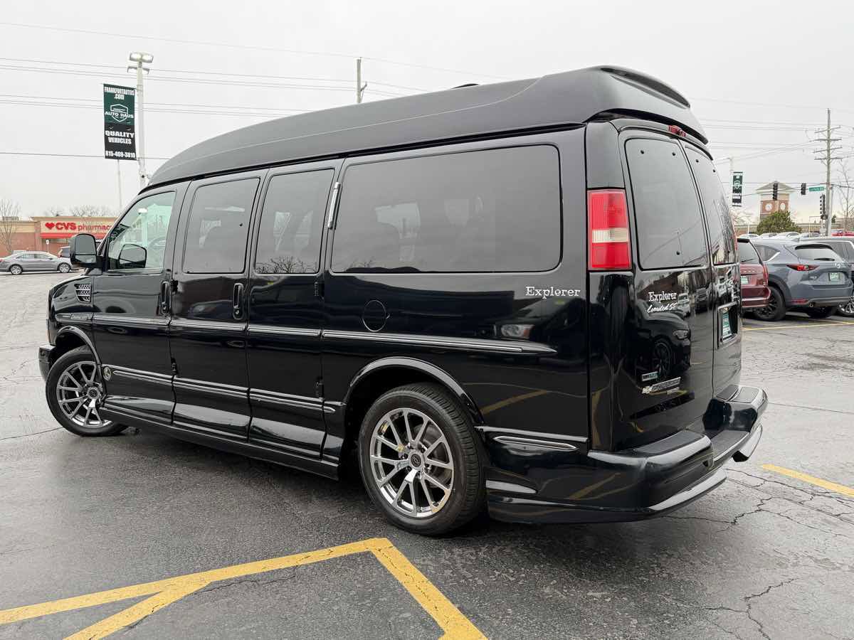 Used 2012 Chevrolet Express 1500 image 21