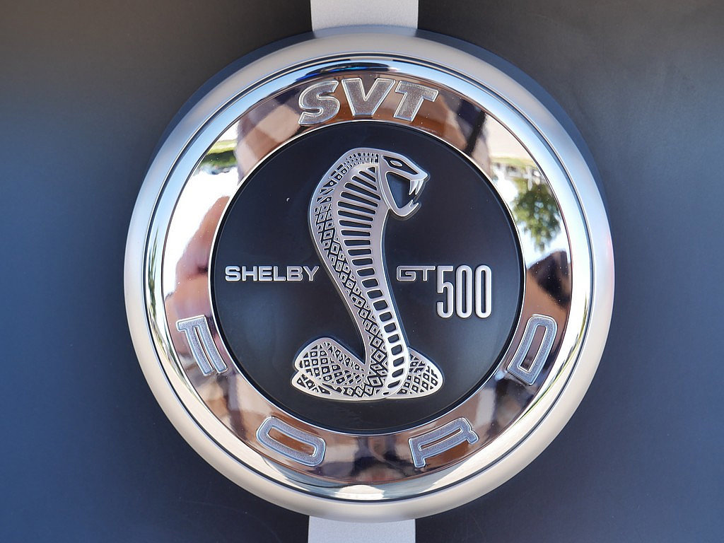 Used 2010 Ford Mustang Shelby GT500 RWD image 53