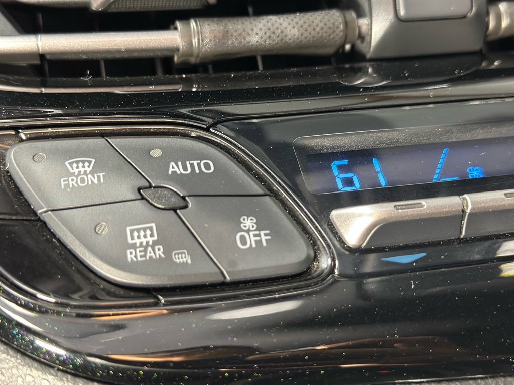 Used 2018 Toyota C-HR XLE image 20