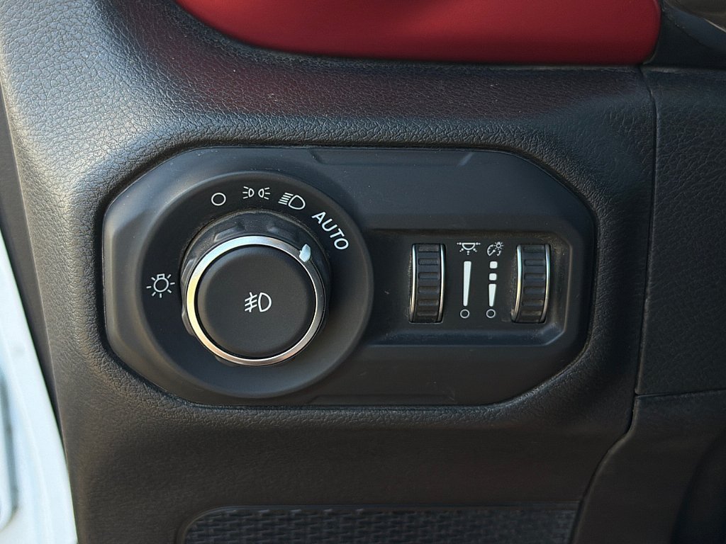 Used 2021 Jeep Wrangler Rubicon AWD/4WD image 28