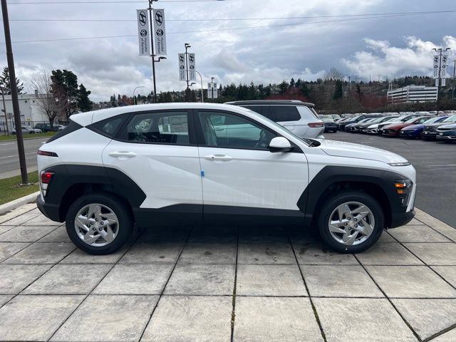 New 2026 Hyundai Kona SE AWD/4WD image 8