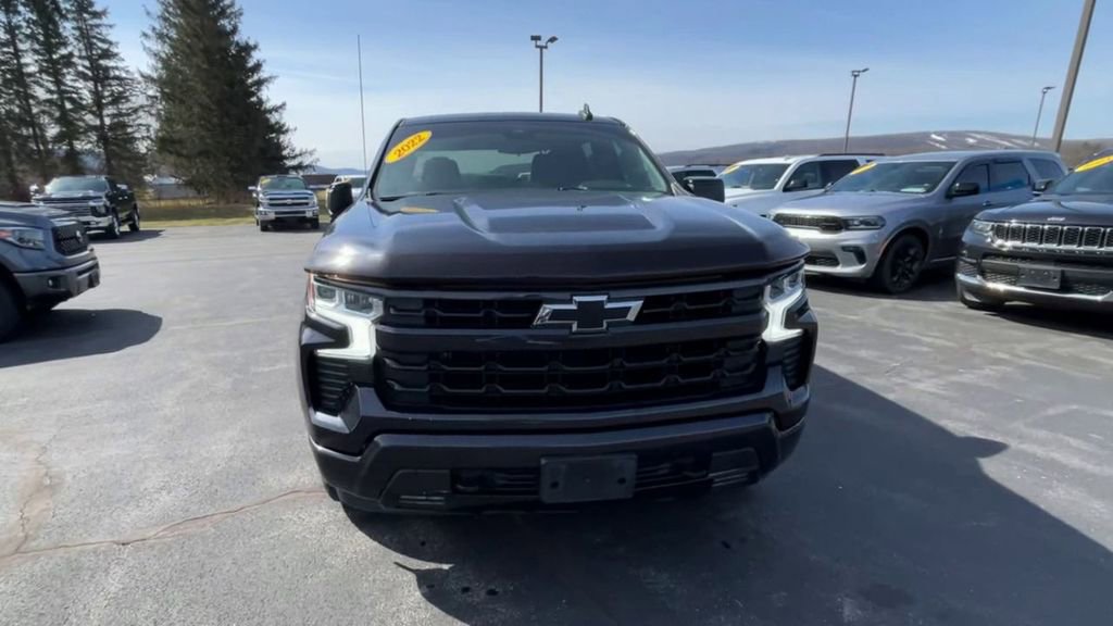 Used 2022 Chevrolet Silverado 1500 RST image 3