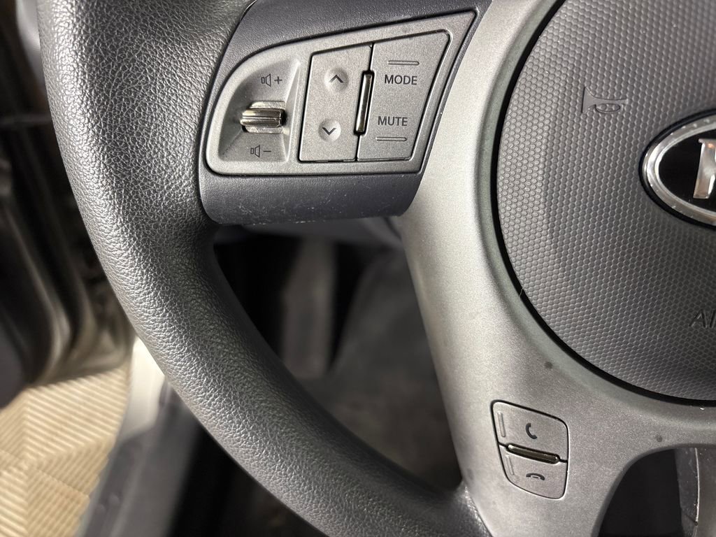 Used 2010 Kia Soul + FWD image 19
