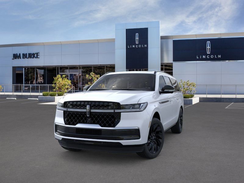 New 2026 Lincoln Navigator L Reserve AWD/4WD image 2