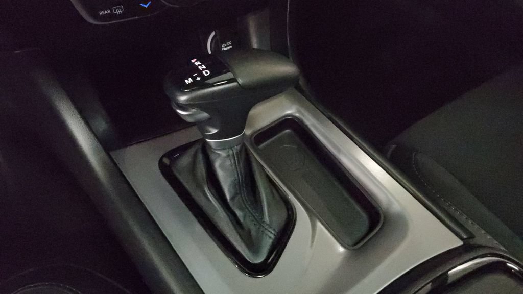 Used 2023 Dodge Charger R/T w/ Plus Group RWD image 28
