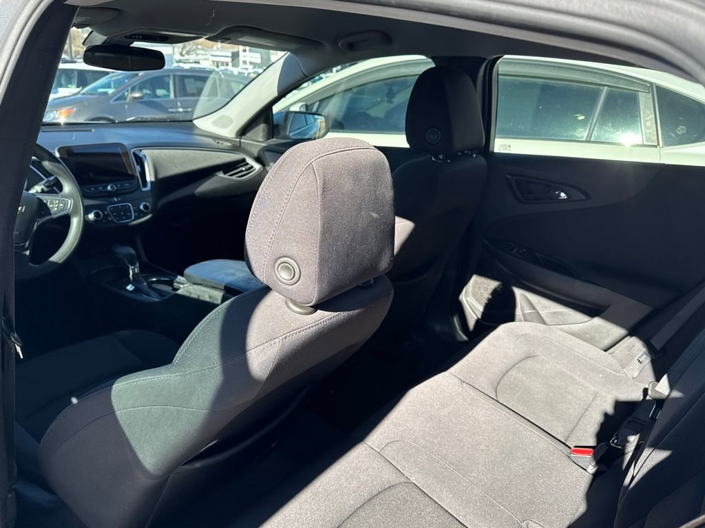 Used 2022 Chevrolet Malibu LT image 29