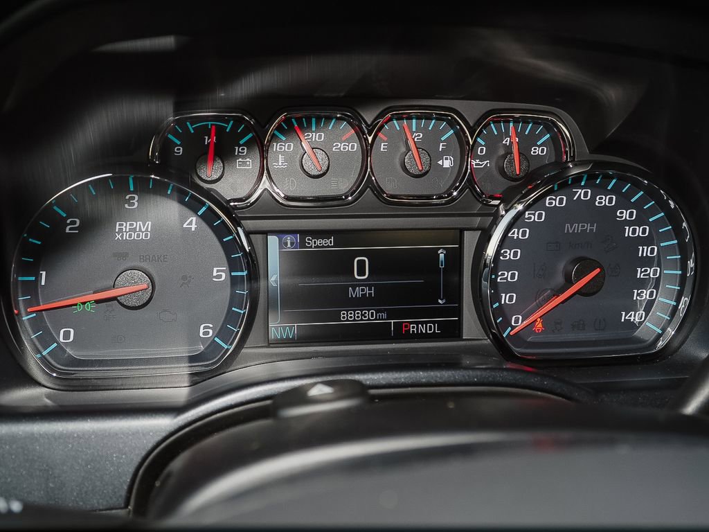 Used 2018 Chevrolet Silverado 1500 LT w/ All Star Edition image 15