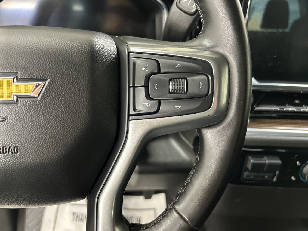 Used 2025 Chevrolet Silverado 1500 LT AWD/4WD image 22