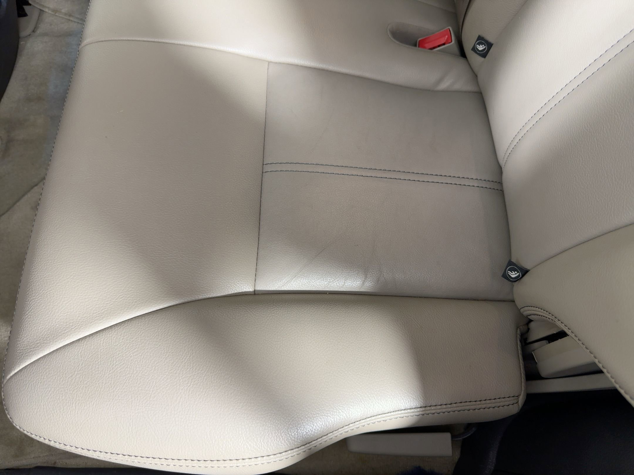 Used 2011 Ford Edge Limited image 22