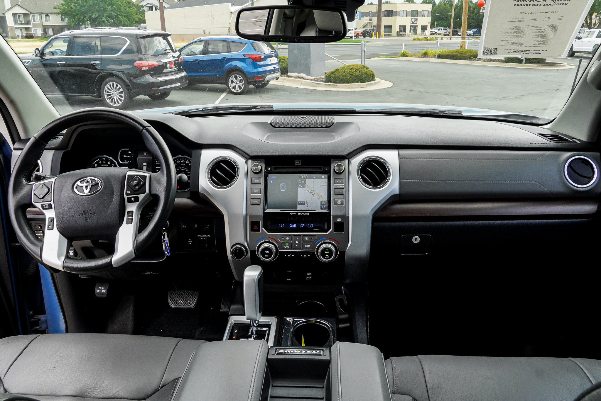 Used 2019 Toyota Tundra Limited w/ Limited Premium Package AWD/4WD image 32