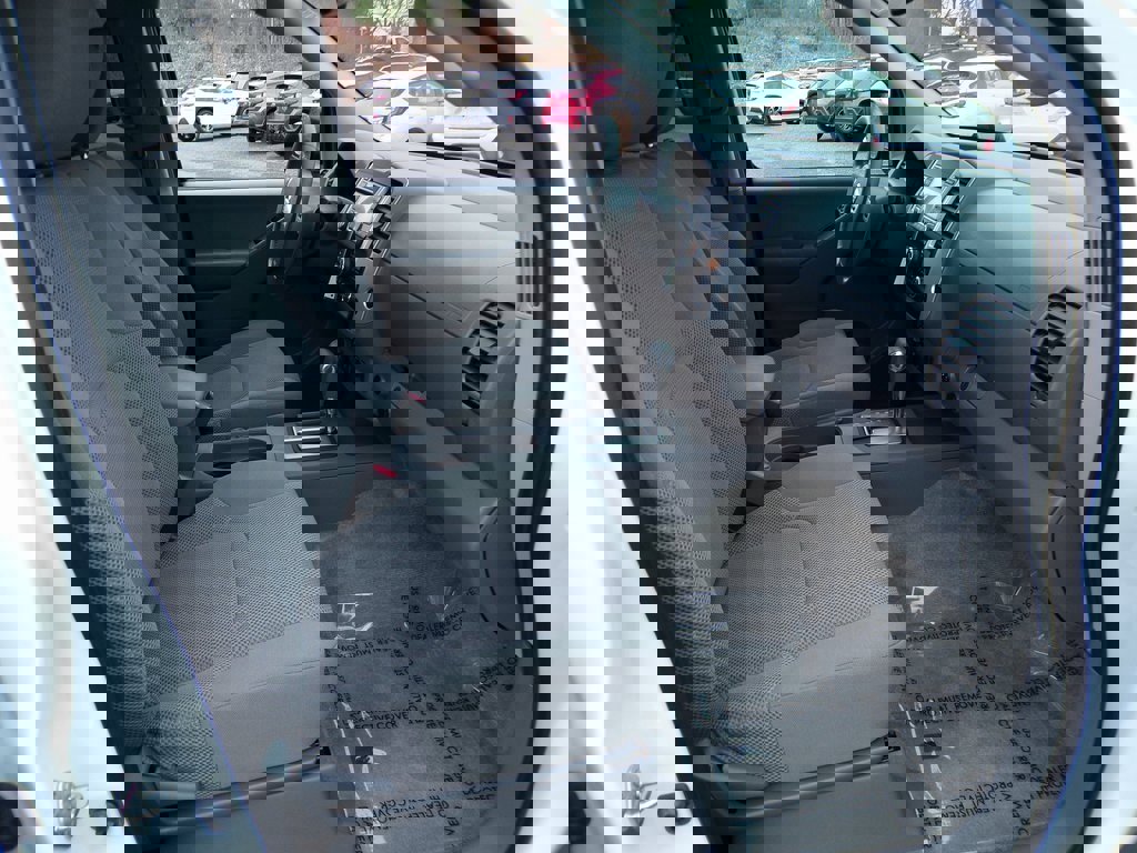 Used 2018 Nissan Frontier SV w/ Value Truck Package image 7