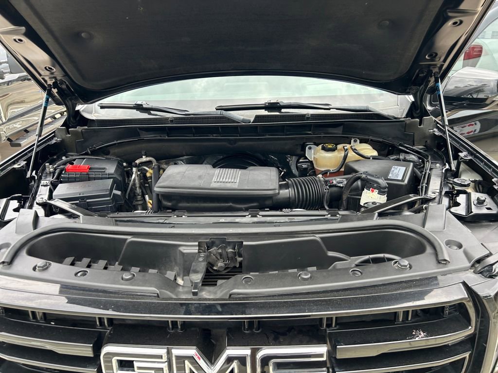 Used 2021 GMC Yukon AT4 w/ AT4 Premium Plus Package AWD/4WD image 19