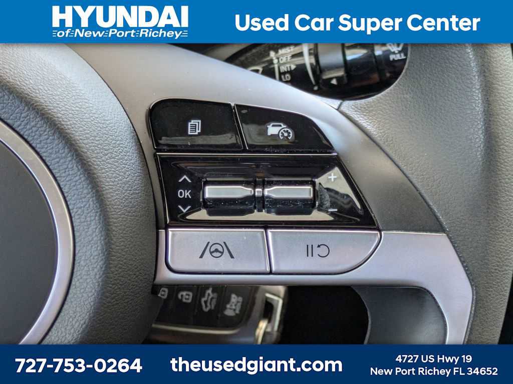 Used 2023 Hyundai Santa Cruz SE AWD/4WD image 27