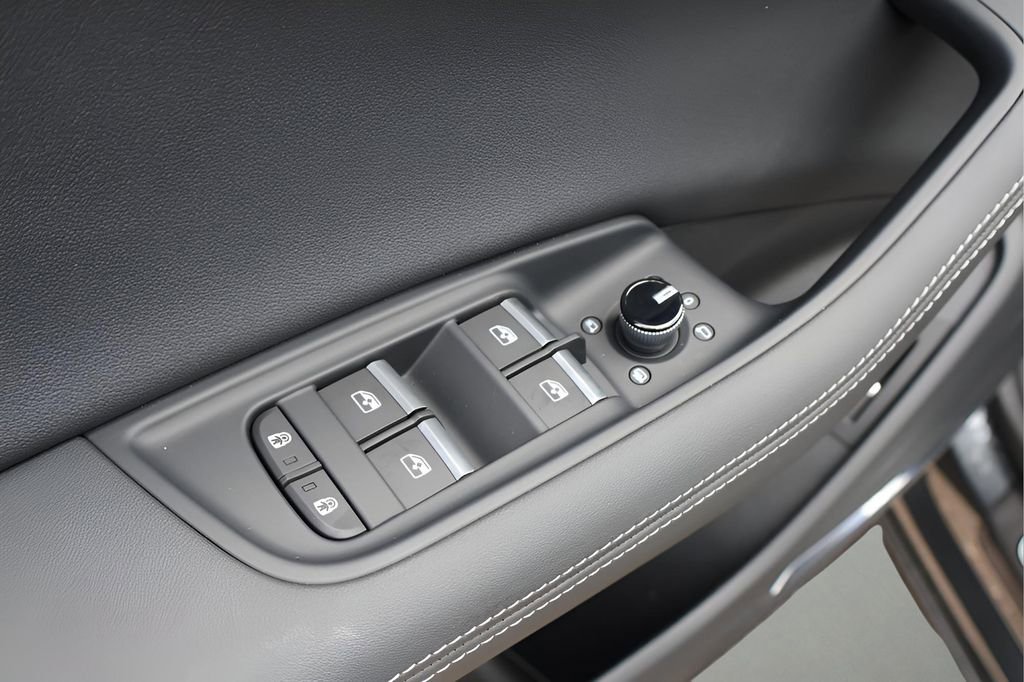 New 2025 Audi Q8 Premium Plus image 11