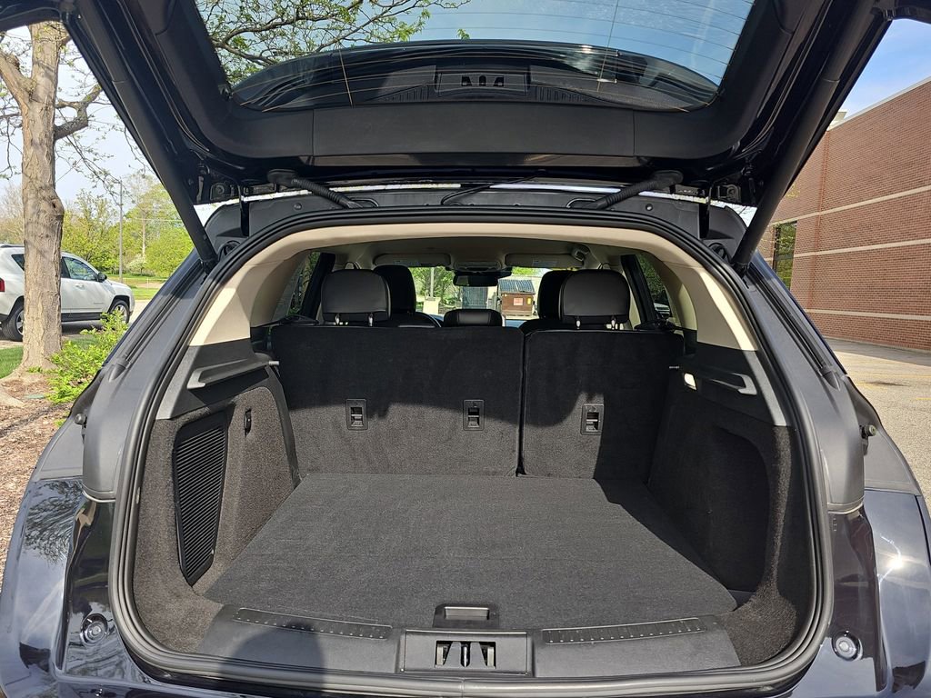 Used 2023 Lincoln Corsair Reserve image 12