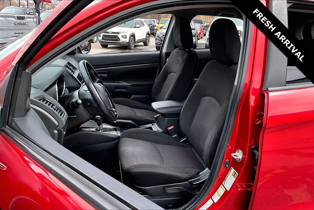 Used 2019 Mitsubishi Outlander Sport ES image 20