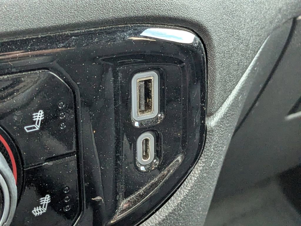 Used 2022 Chevrolet Silverado 1500 LT Trail Boss image 23