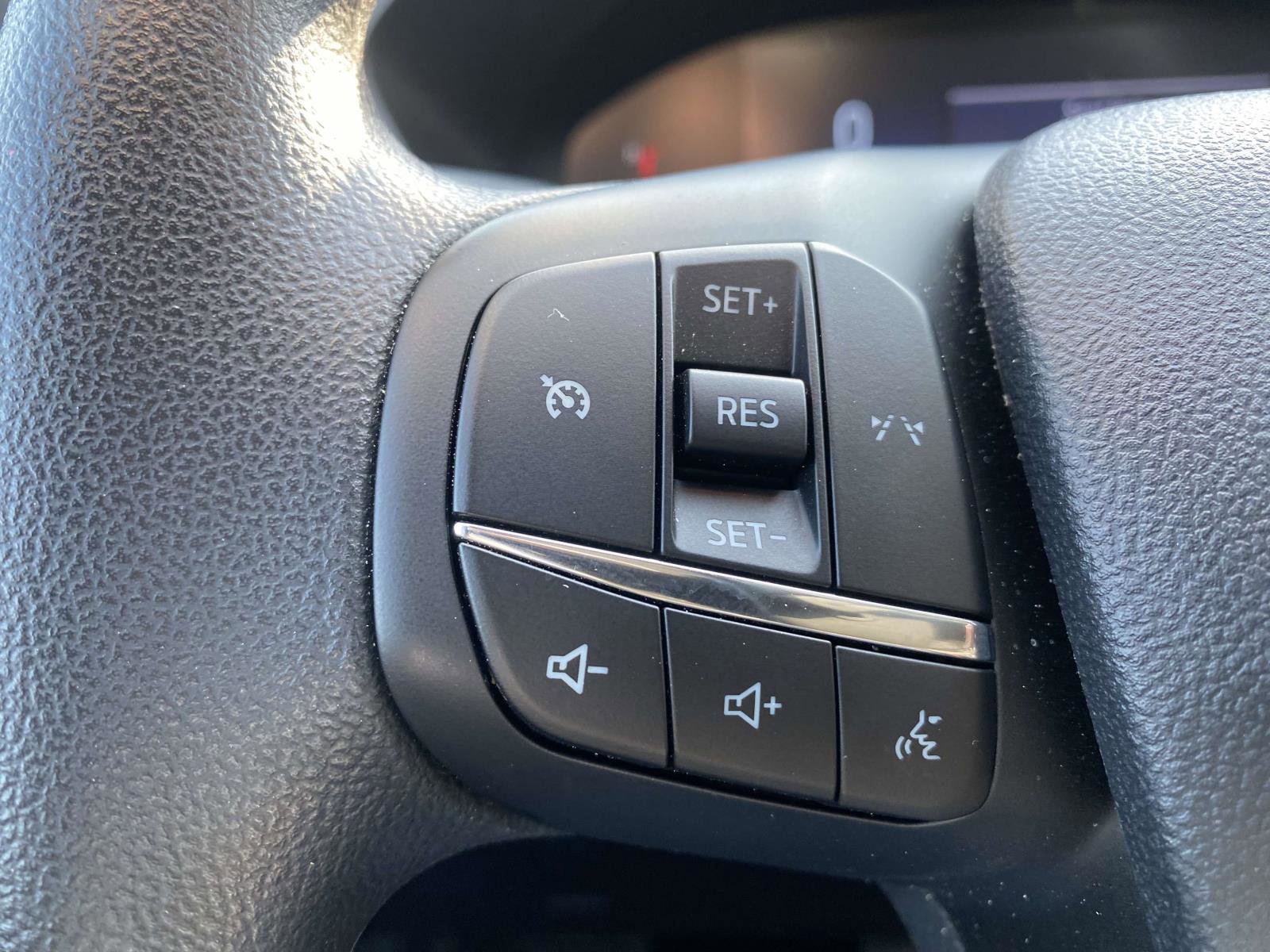 Used 2025 Ford Escape Active FWD image 20