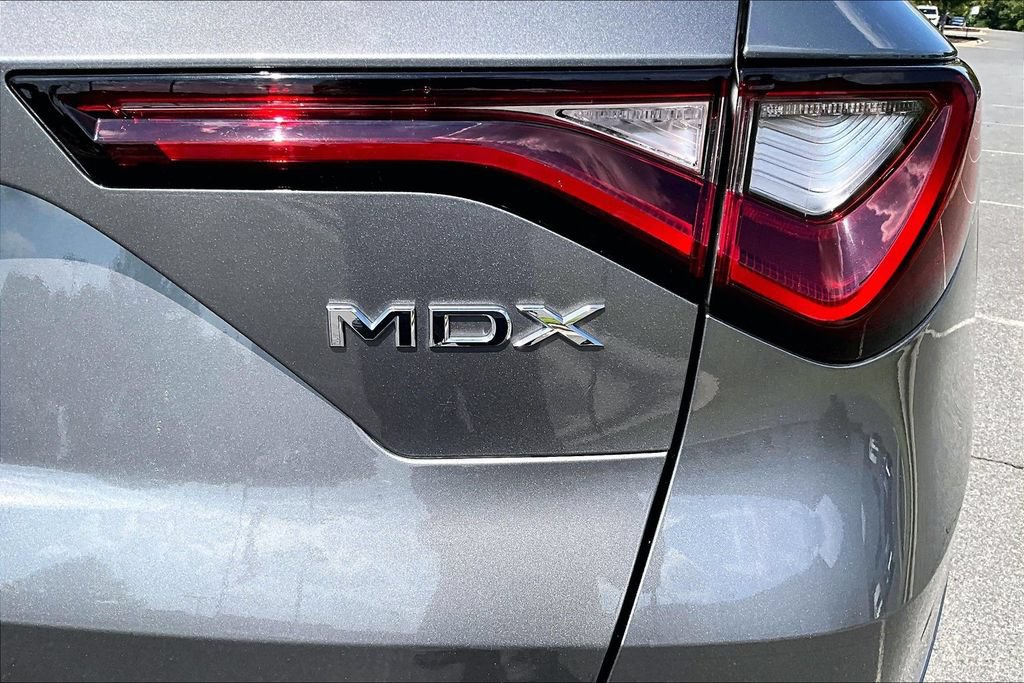 Used 2025 Acura MDX w/ Technology Package FWD image 26