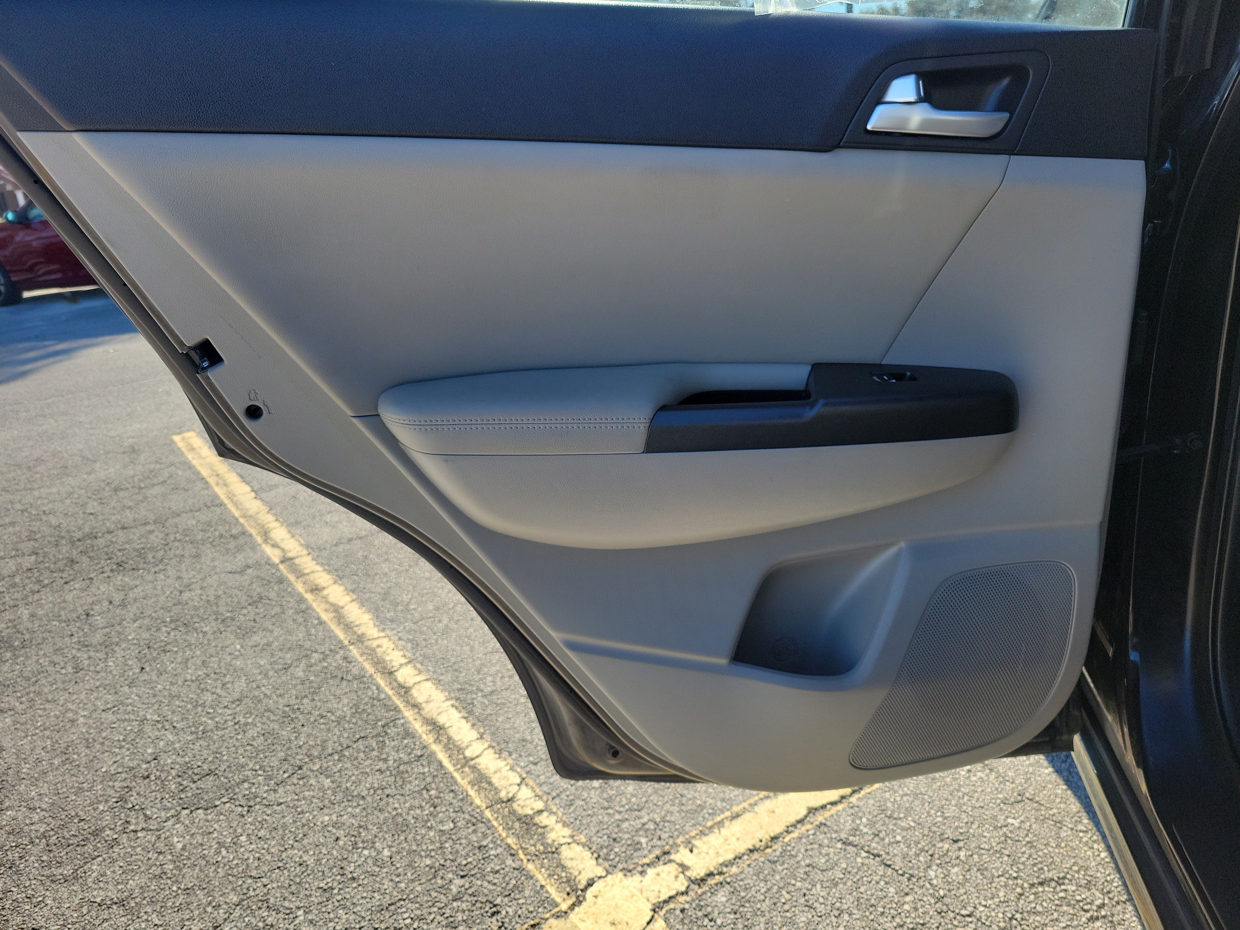 Used 2020 Kia Sportage S FWD image 10