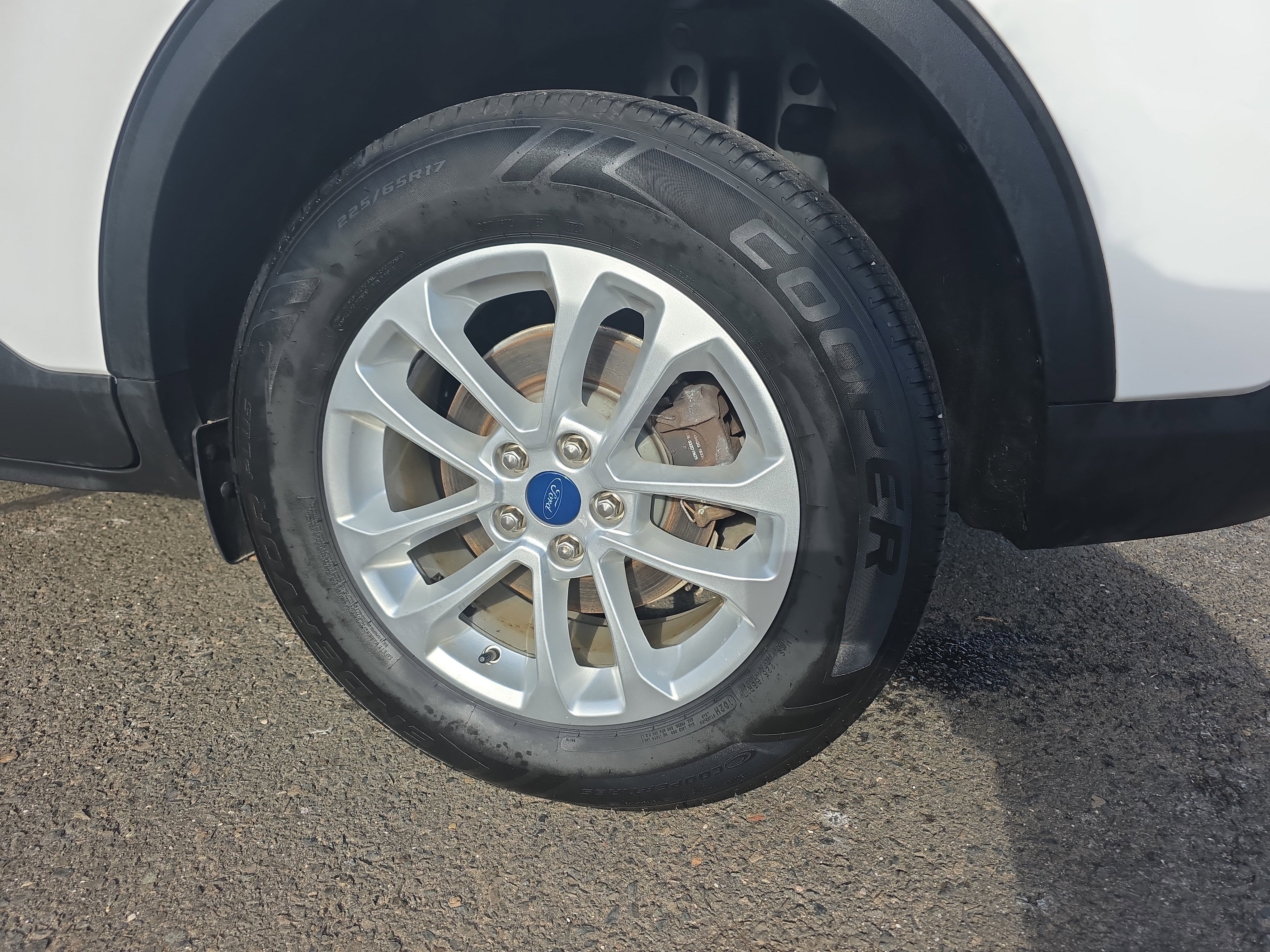 Certified 2022 Ford Escape SE w/ Cold Weather Package image 12