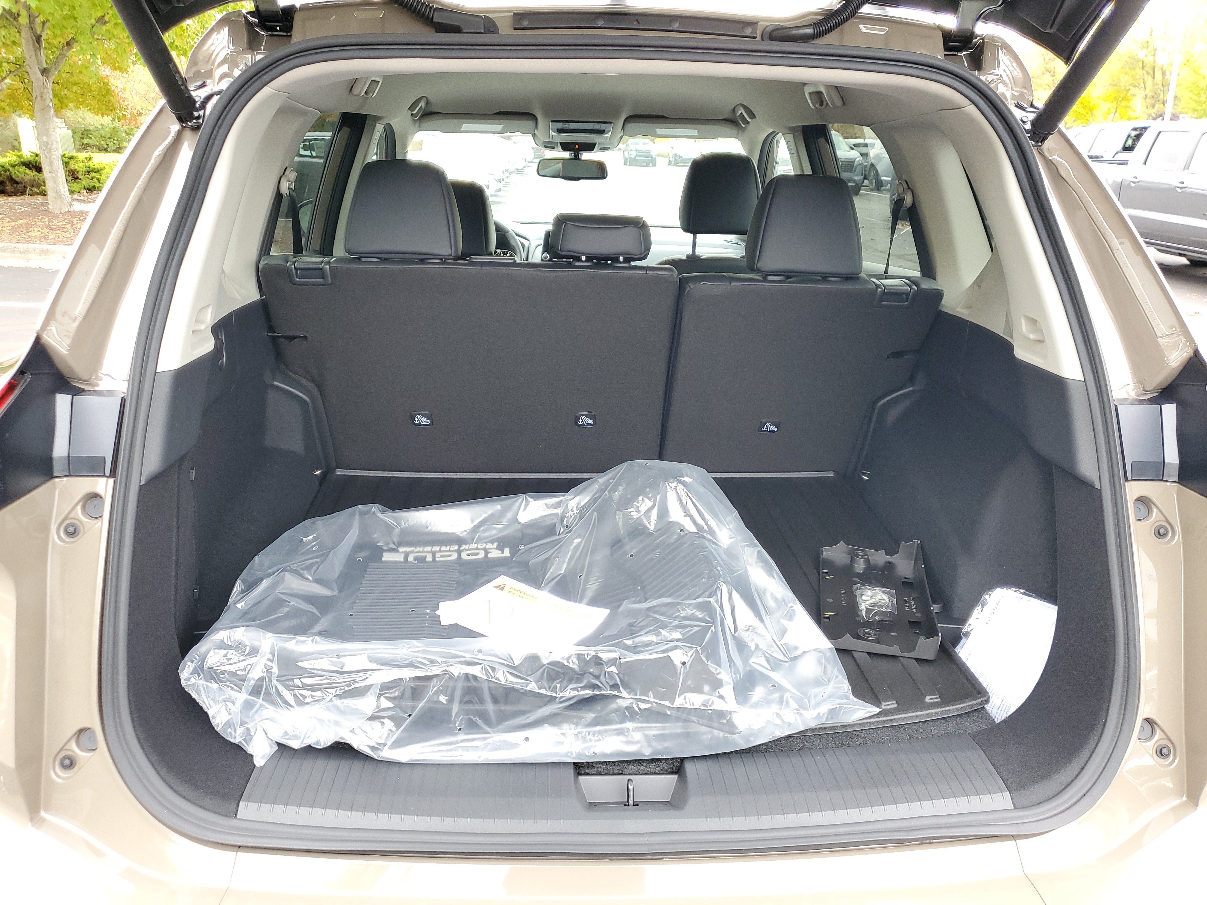 New 2027 Nissan Rogue SV w/ Rock Creek Premium Package AWD/4WD image 30