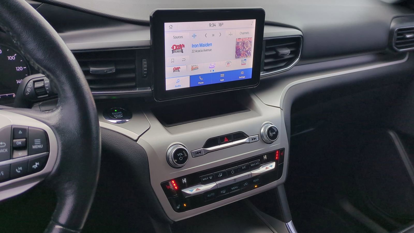 Certified 2021 Ford Explorer XLT w/ Equipment Group 202A image 32