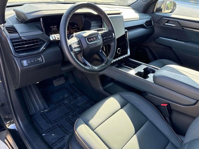 Used 2024 GMC Acadia AT4 w/ Luxury Package image 24