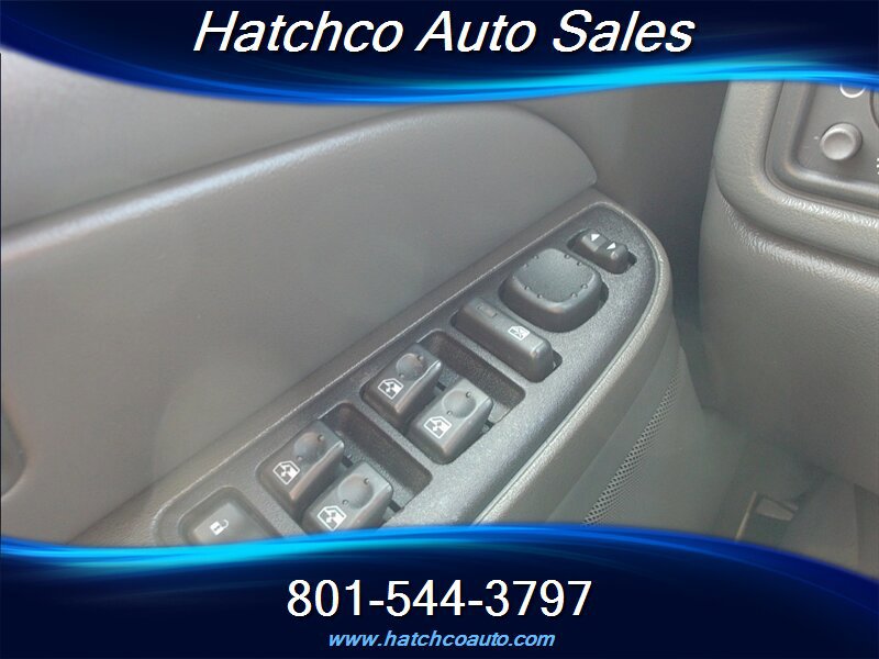 Used 2006 Chevrolet Silverado 3500 LT w/ Skid Plate Package AWD/4WD image 18