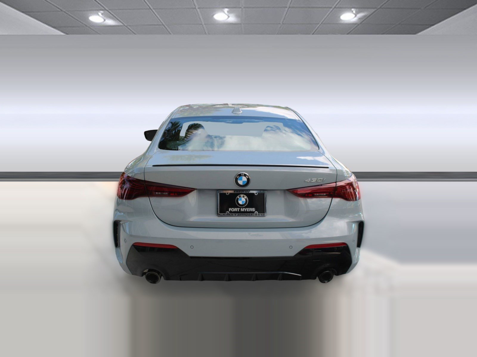 Used 2026 BMW 430i Coupe w/ M Sport Package RWD image 10
