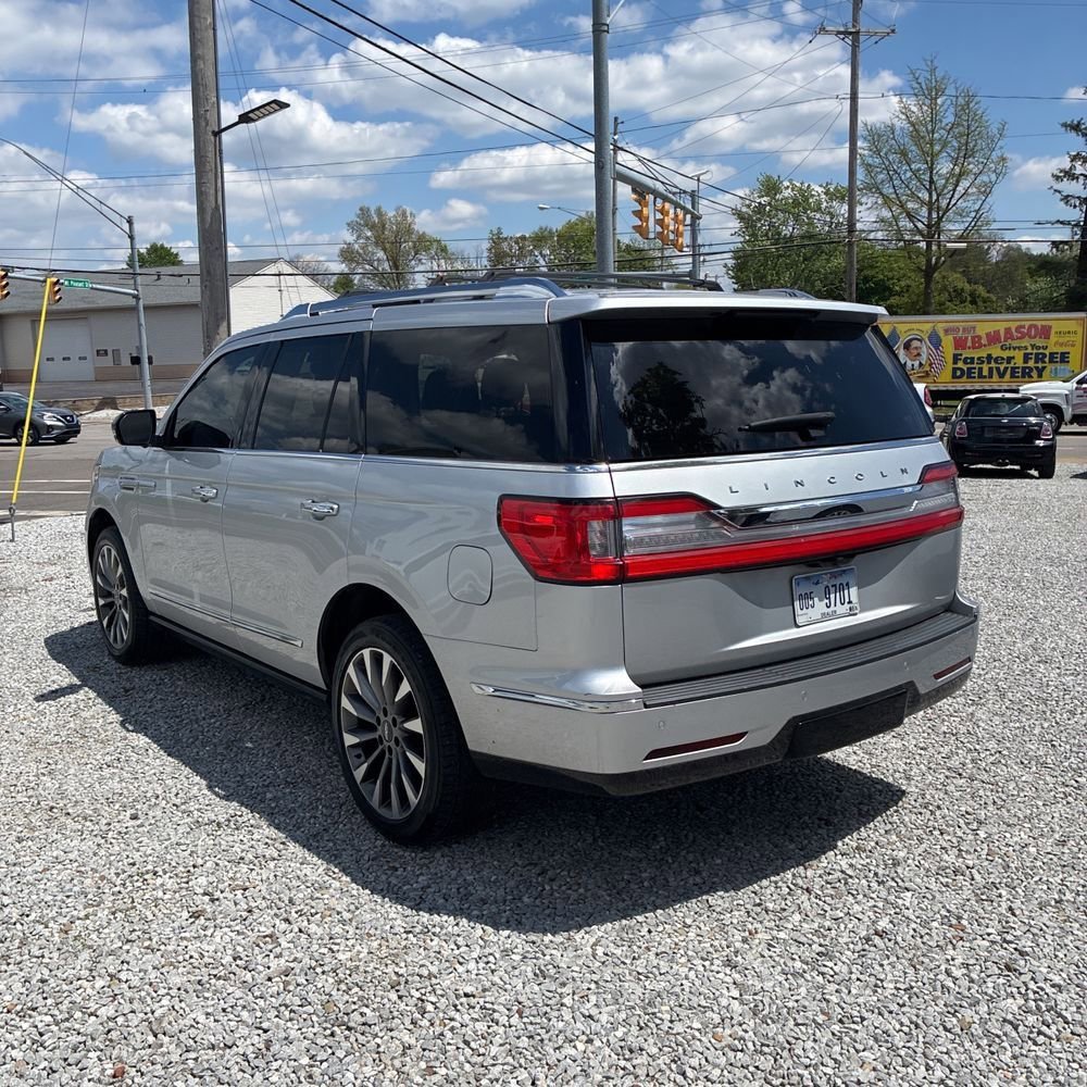 Used 2019 Lincoln Navigator Select AWD/4WD image 6