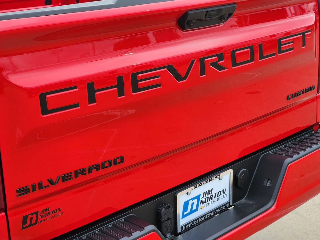 New 2026 Chevrolet Silverado 1500 Custom w/ Turbomax Blackout Package image 7