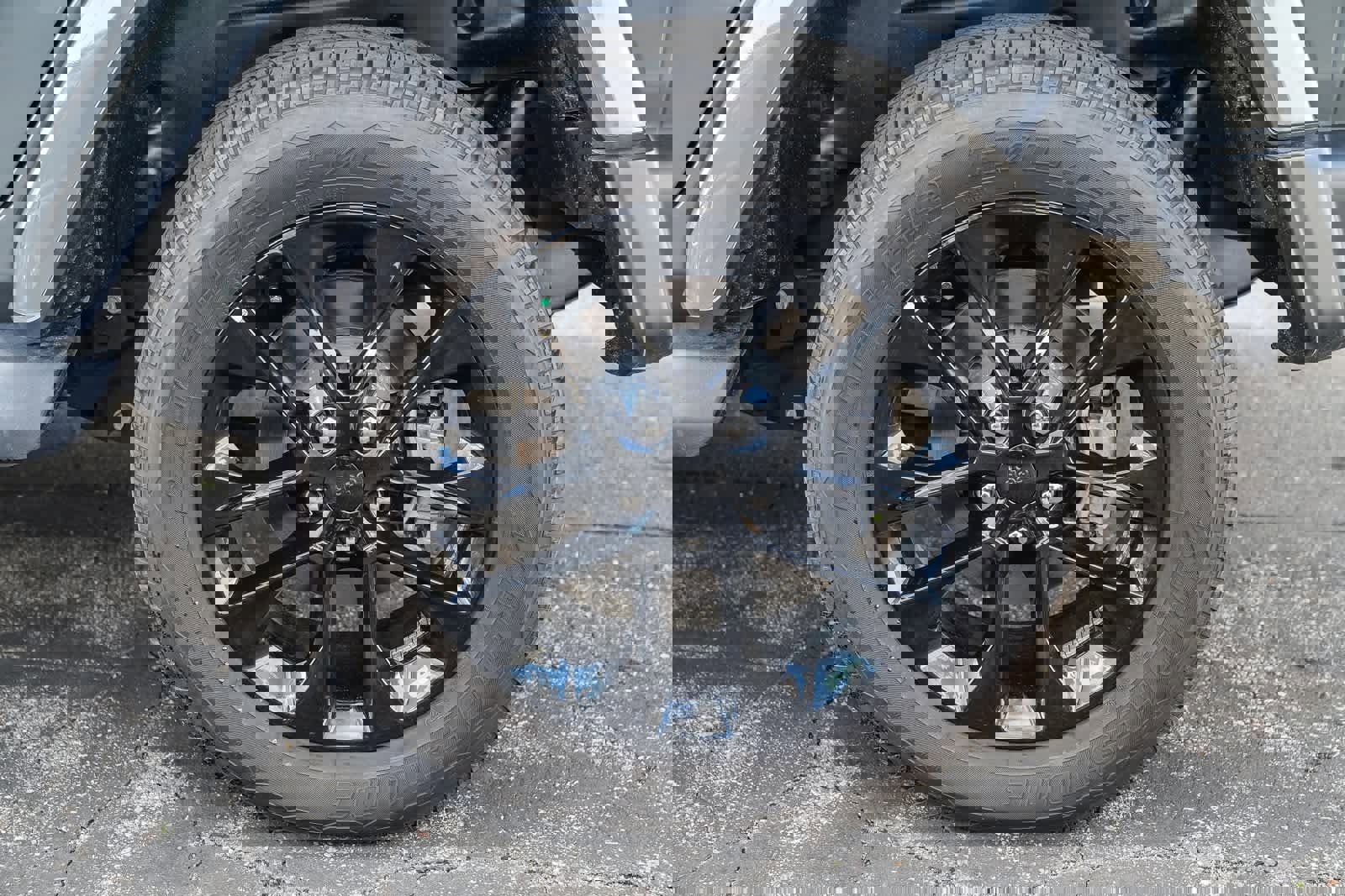 Used 2023 Jeep Wrangler Sahara w/ Cold Weather Group image 10