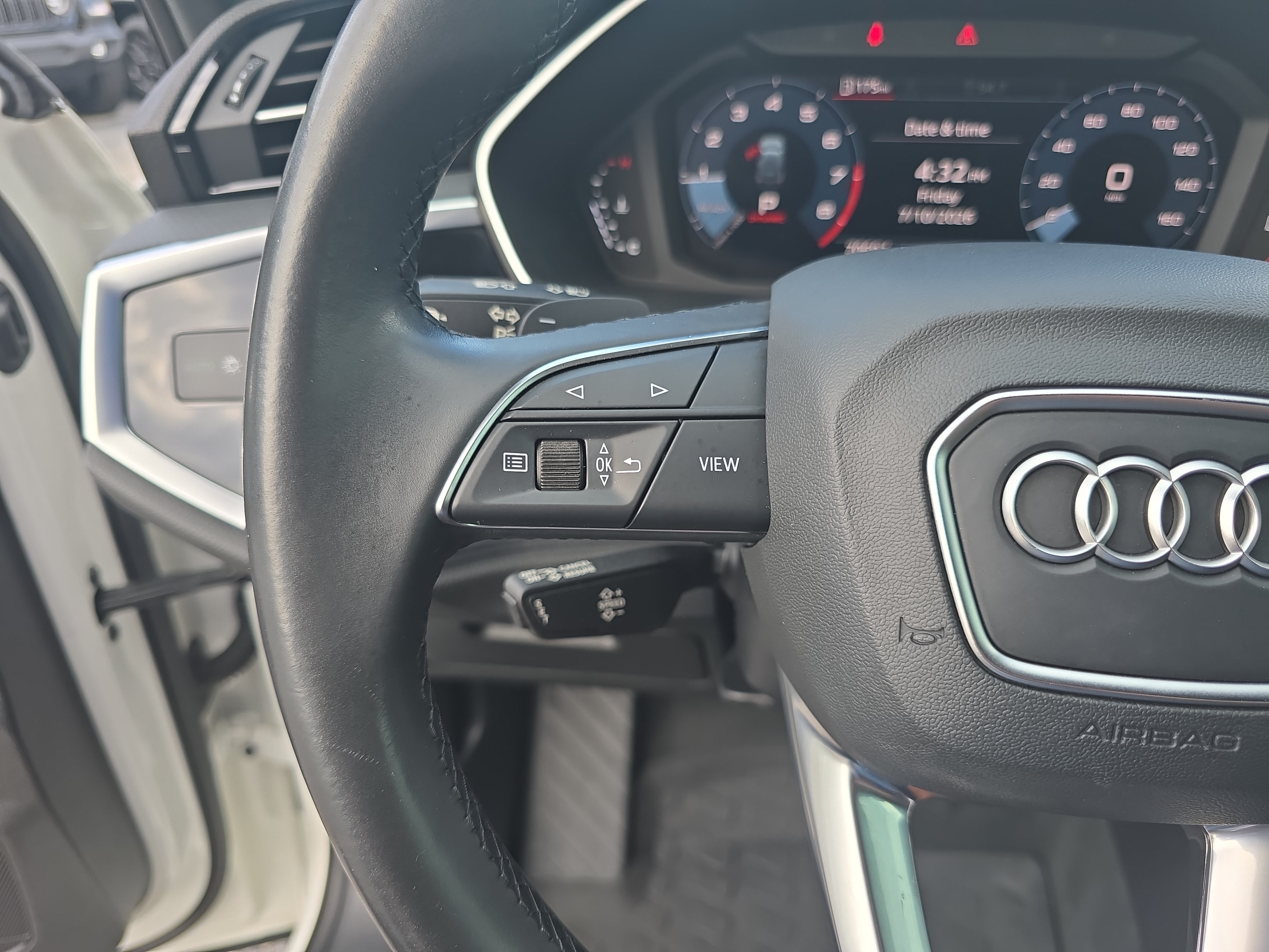Used 2021 Audi Q3 2.0T Premium w/ Convenience Package AWD/4WD image 17