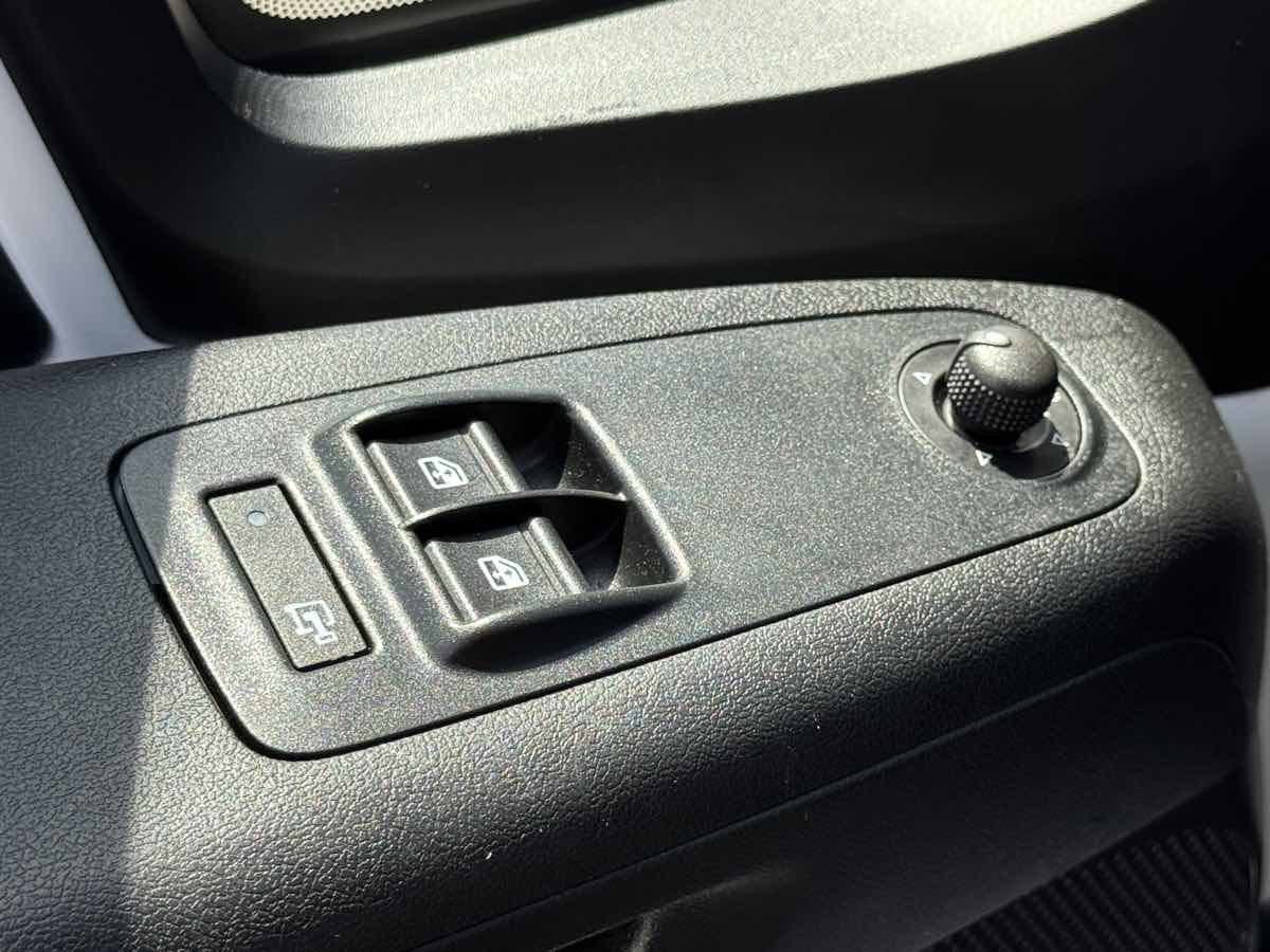 Used 2023 RAM ProMaster 2500 FWD image 29