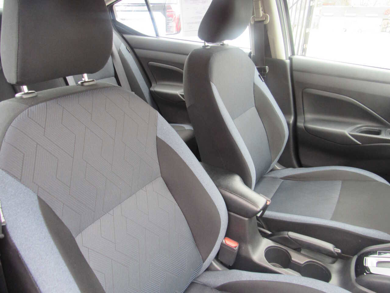 Used 2025 Nissan Versa SV image 22