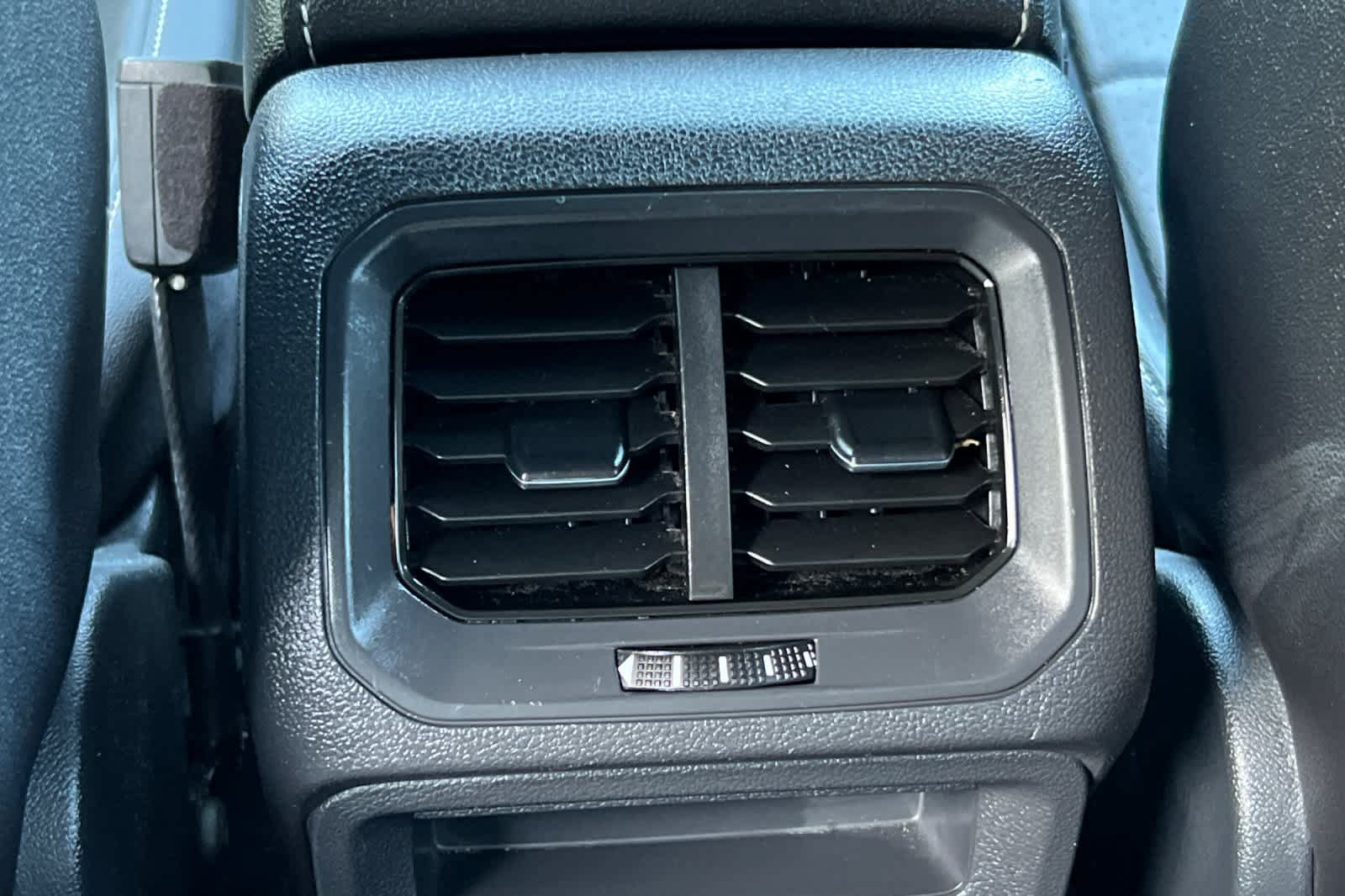 Used 2021 Volkswagen Tiguan SE R-Line FWD image 14