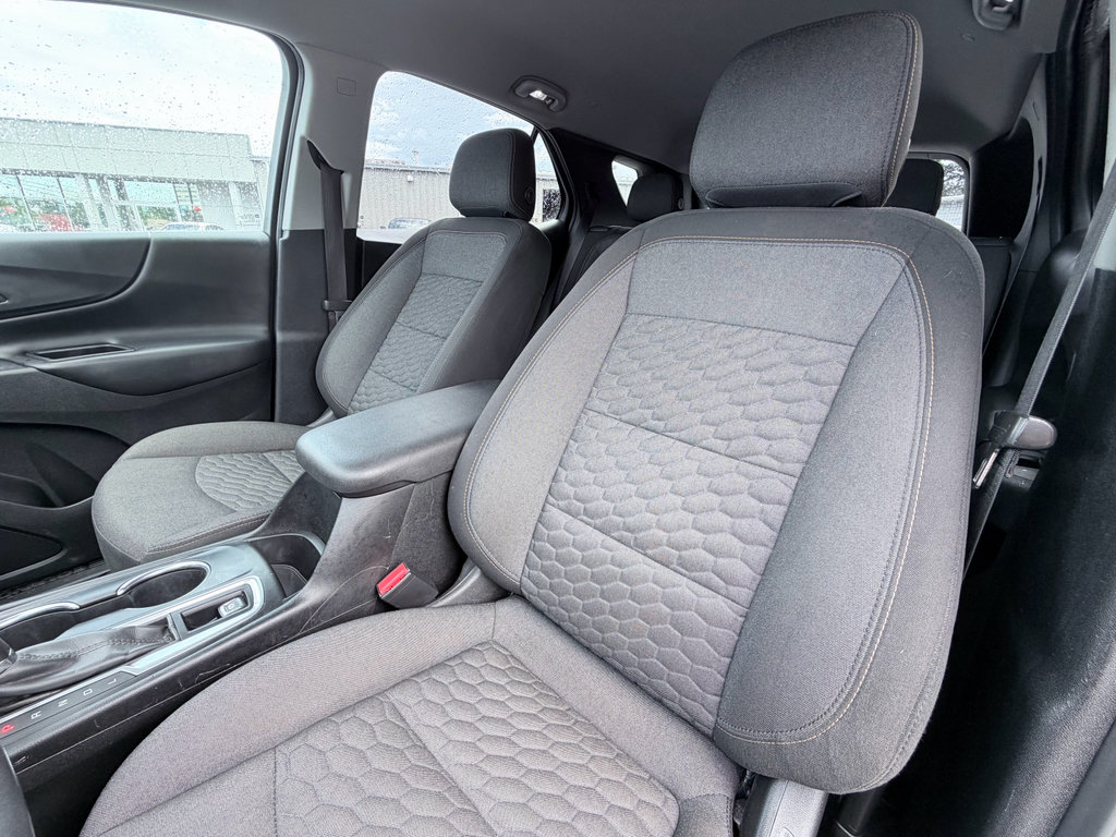 Used 2018 Chevrolet Equinox LT FWD image 21