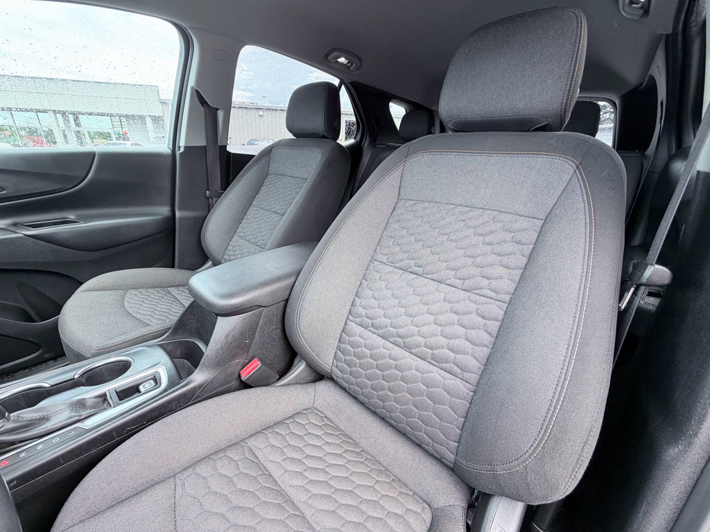 Used 2018 Chevrolet Equinox LT FWD image 21