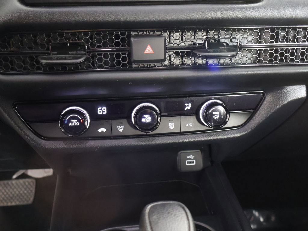 Used 2023 Honda HR-V LX image 43