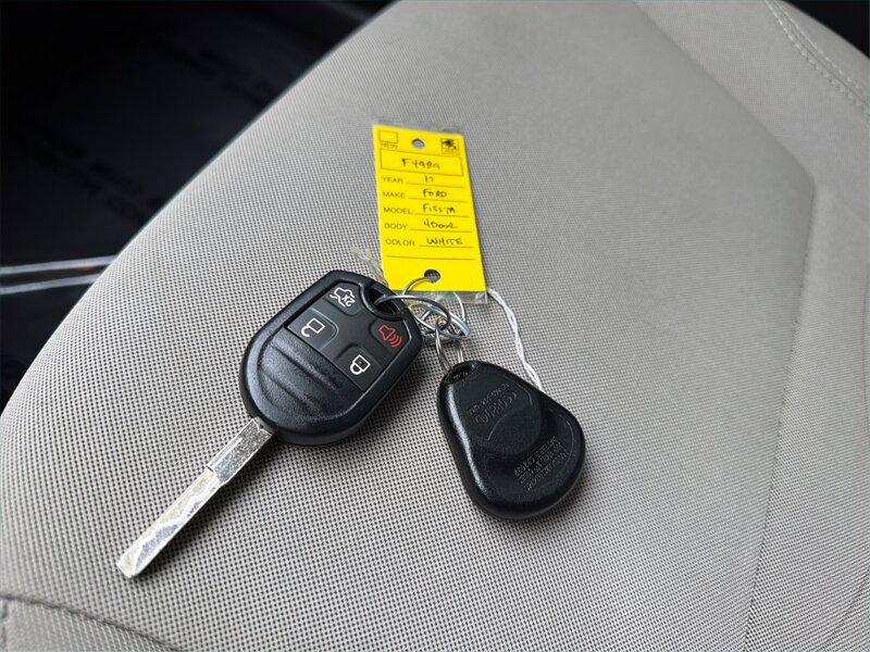 Used 2017 Ford Fiesta SE FWD image 24