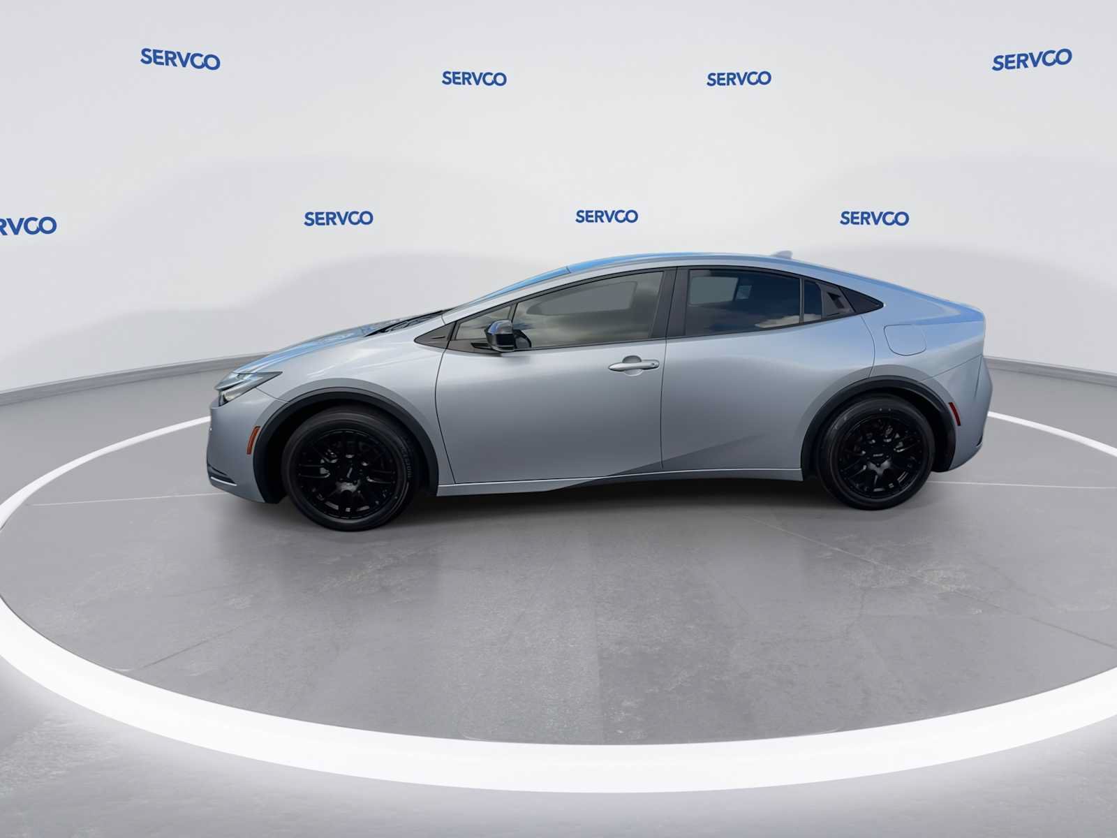 Used 2024 Toyota Prius LE FWD image 5